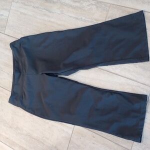 Nike Dri-FIT athletic pull on crop pants dark gray size medium